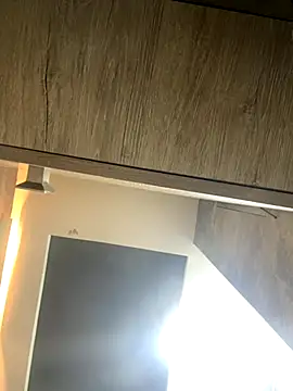 CeliWoods online show from November 15, 2025, 10:08 am