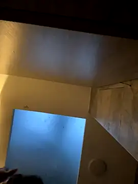 CeliWoods online show from October 25, 2025, 10:47 am