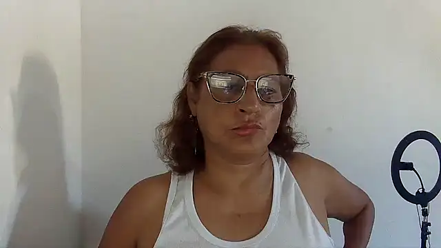 Snapshot of charrysexy1 chatting on October 21, 2025, 11:42 am charrysexy1 online show from October 21, 2025, 11:42 am