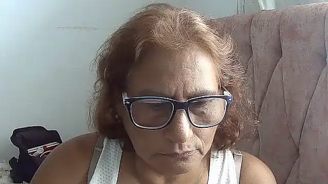 charrysexy1 online show from February 18, 2026, 3:52 pm