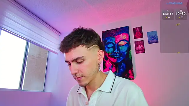 dimitri-bilak online show from November 28, 2025, 10:10 pm