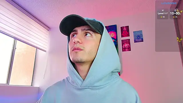 dimitri-bilak online show from November 21, 2025, 10:09 pm