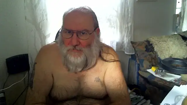 Snapshot of SexySantaC chatting on September 27, 2025, 9:48 am SexySantaC online show from September 27, 2025, 9:48 am
