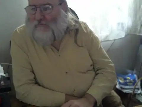 Snapshot of SexySantaC chatting on February 11, 2025, 4:02 pm SexySantaC online show from February 11, 2025, 4:02 pm