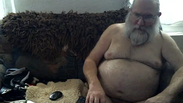 Snapshot of SexySantaC chatting on February 9, 2025, 3:56 pm SexySantaC online show from February 9, 2025, 3:56 pm