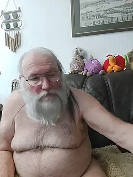Snapshot of SexySantaC chatting on May 19, 2026, 6:48 pm SexySantaC online show from May 19, 2026, 6:48 pm