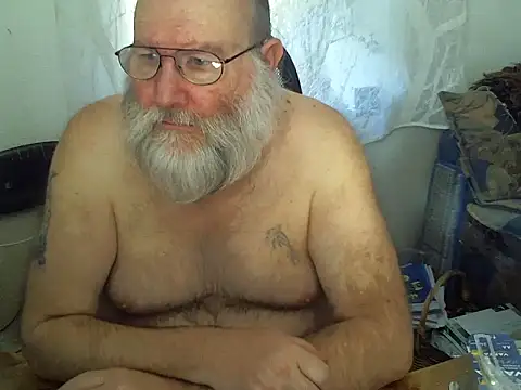 Snapshot of SexySantaC chatting on February 9, 2025, 10:31 am SexySantaC online show from February 9, 2025, 10:31 am