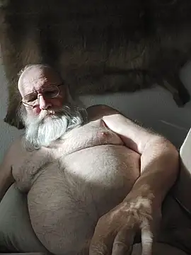 Snapshot of SexySantaC chatting on May 26, 2026, 4:38 pm SexySantaC online show from May 26, 2026, 4:38 pm