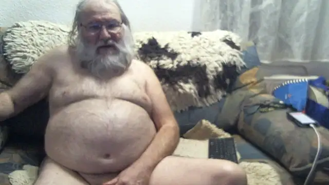 Snapshot of SexySantaC chatting on October 4, 2025, 4:36 am SexySantaC online show from October 4, 2025, 4:36 am