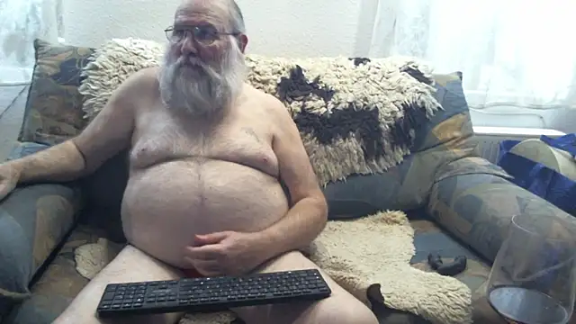 Snapshot of SexySantaC chatting on October 1, 2025, 5:50 pm SexySantaC online show from October 1, 2025, 5:50 pm