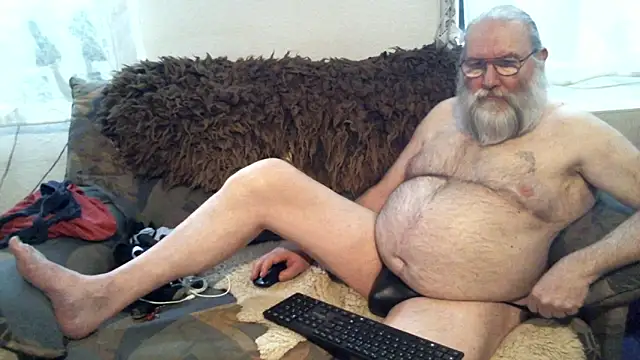 Snapshot of SexySantaC chatting on February 7, 2025, 7:27 pm SexySantaC online show from February 7, 2025, 7:27 pm