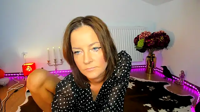 ViciousSiren online show from November 13, 2025, 6:17 am