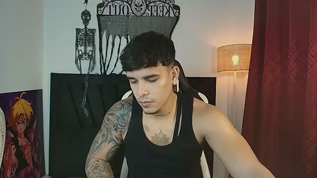 Snapshot of Evan_stoner chatting on October 30, 2025, 5:28 am Evan stoner online show from October 30, 2025, 5:28 am