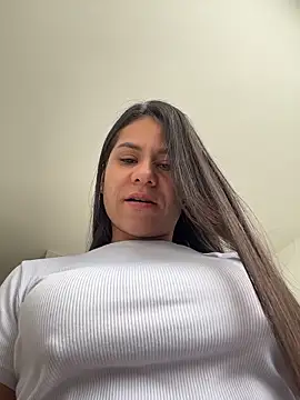 Snapshot of Reggie-Liam chatting on April 15, 2026, 7:58 pm Reggie-Liam online show from April 15, 2026, 7:58 pm