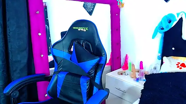 Jenng18 online show from February 28, 2026, 9:03 pm