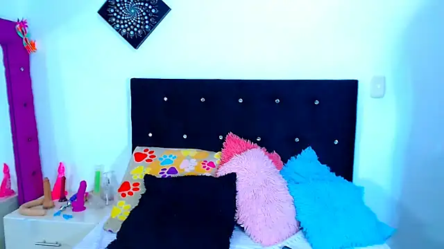 Jenng18 online show from November 26, 2025, 10:59 am