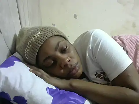 Snapshot of naughty_miami chatting on October 29, 2025, 2:27 pm naughty miami online show from October 29, 2025, 2:27 pm