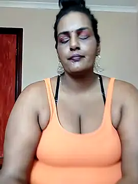 NWC4LYF online show from November 18, 2025, 8:39 am