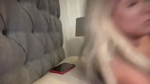 Snapshot of Bustyblondebabe32 chatting on April 1, 2026, 5:43 pm Bustyblondebabe32 online show from April 1, 2026, 5:43 pm