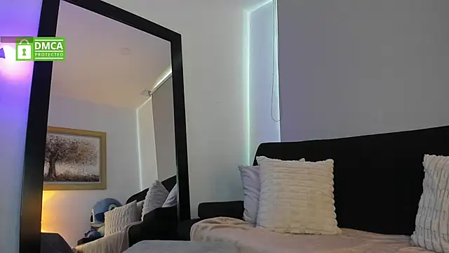 antonella dom1 online show from April 28, 2026, 9:19 pm