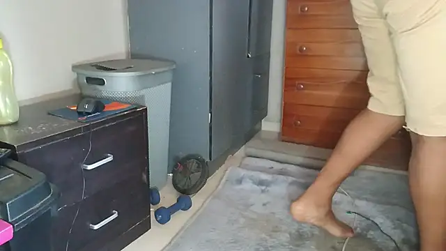 CharlesBlk79  online show from September 15, 2025, 7:31 am