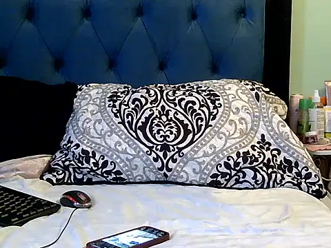 divineass 1 online show from May 10, 2026, 11:03 am