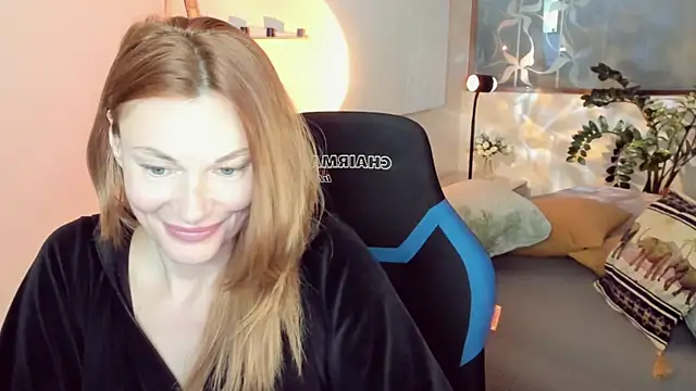 Snapshot of MistyBarnes chatting on May 3, 2026, 4:21 pm MistyBarnes online show from May 3, 2026, 4:21 pm