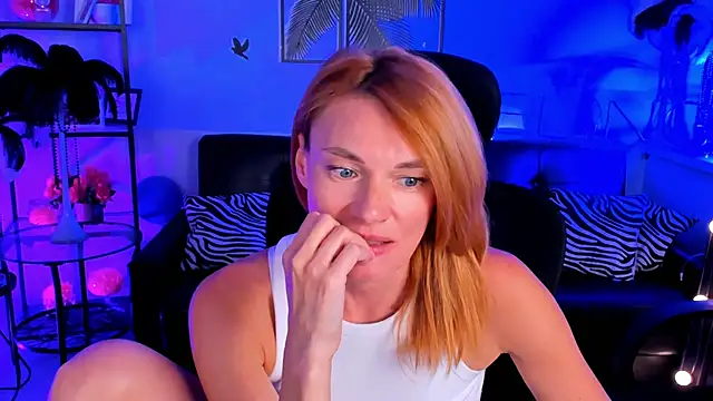 Snapshot of MistyBarnes chatting on February 27, 2025, 2:54 pm MistyBarnes online show from February 27, 2025, 2:54 pm