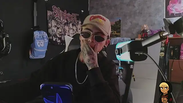 AcidMilo online show from February 5, 2026, 5:31 pm