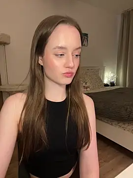 malyshhka online show from May 3, 2026, 5:49 pm