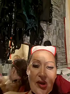 Snapshot of dominatrixredsonyja chatting on March 15, 2025, 11:28 pm dominatrixredsonyja online show from March 15, 2025, 11:28 pm