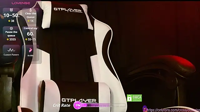 CrossyAayesha online show from November 5, 2025, 3:48 pm