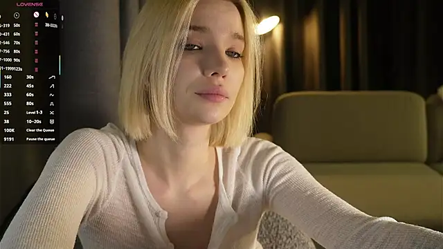 Snapshot of StasyGriffin chatting on November 8, 2025, 11:36 am StasyGriffin online show from November 8, 2025, 11:36 am