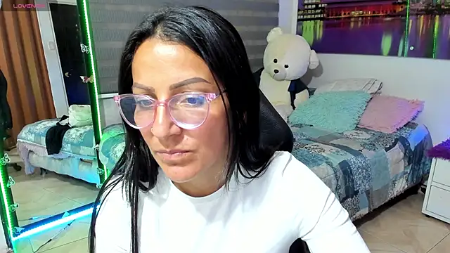 alma blue online show from May 23, 2026, 11:48 pm