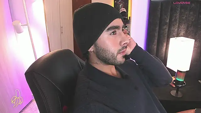 ItsMeEros online show from April 1, 2026, 10:50 pm