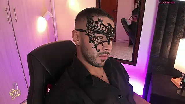 ItsMeEros online show from October 17, 2025, 9:38 pm