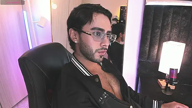 Snapshot of ItsMeEros chatting on April 23, 2026, 10:11 pm ItsMeEros online show from April 23, 2026, 10:11 pm