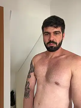 Ravixx online show from December 18, 2025, 5:17 pm