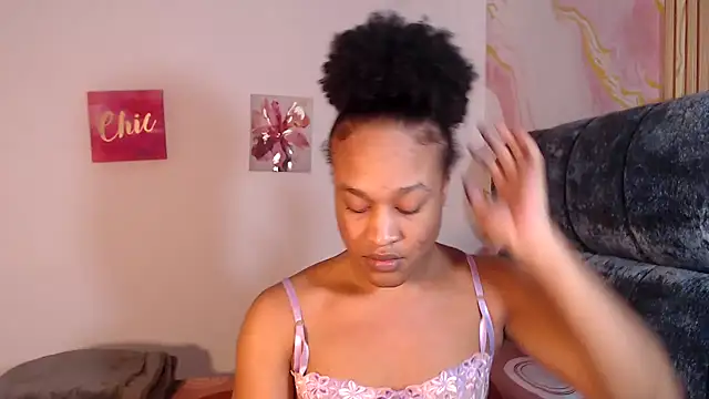 dirtydolltsx online show from July 6, 2026, 3:57 am