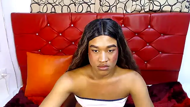 Snapshot of dirtydolltsx chatting on October 29, 2025, 10:20 pm dirtydolltsx online show from October 29, 2025, 10:20 pm