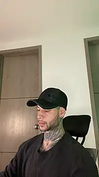  jamesleandros1 online show from June 4, 2026, 1:43 am