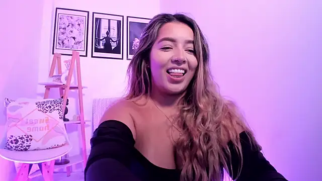 Snapshot of sofihill01 chatting on April 21, 2026, 2:51 am sofihill01 online show from April 21, 2026, 2:51 am