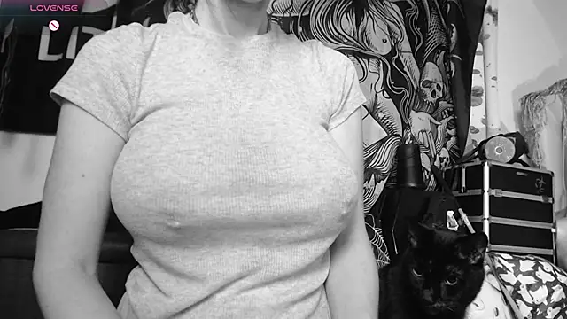 Silentmary online show from February 28, 2026, 4:01 am