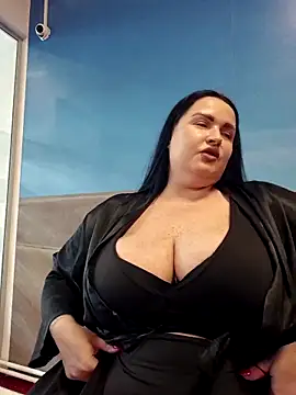 GeorgiaLerox online show from May 25, 2026, 2:27 pm