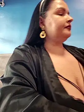 GeorgiaLerox online show from May 11, 2026, 1:34 pm