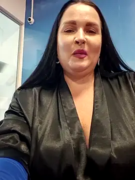 GeorgiaLerox online show from July 6, 2026, 1:40 pm