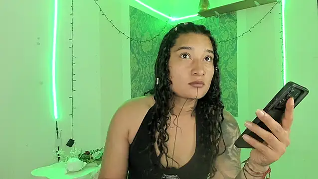 Eva Lee  online show from May 24, 2026, 9:53 am