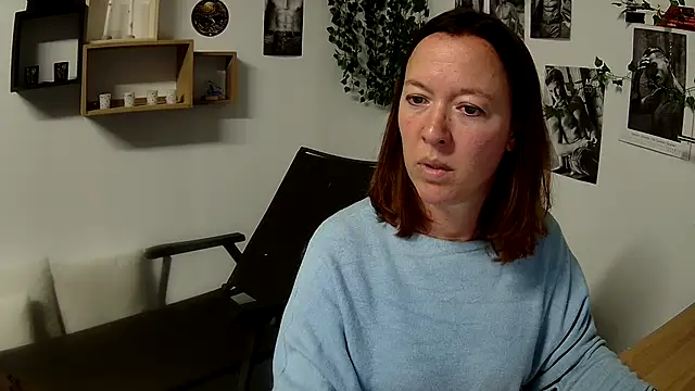 AnyaKreyxh online show from December 14, 2024, 2:21 pm