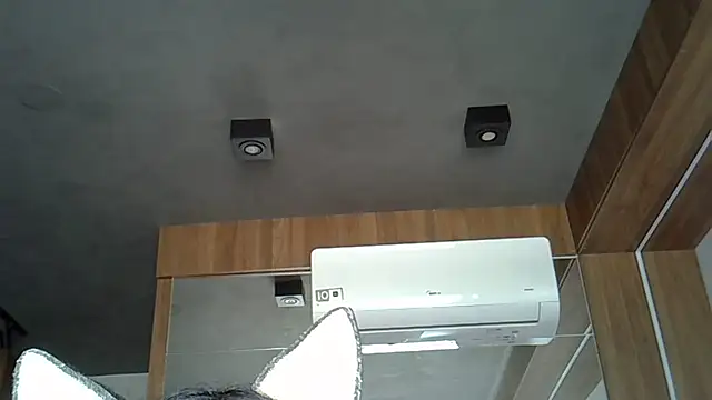Snapshot of Skinny-Kitten chatting on October 3, 2025, 12:17 pm Skinny-Kitten online show from October 3, 2025, 12:17 pm