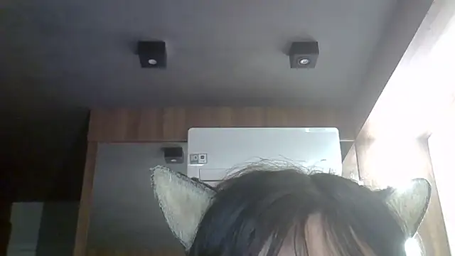 Skinny-Kitten online show from May 25, 2026, 4:01 am